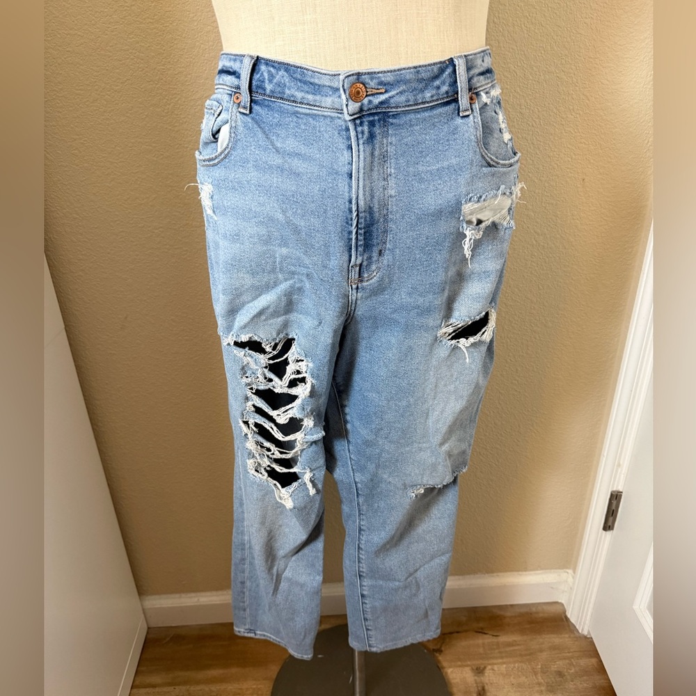 American Eagle Outfitters Ripped Light Blue Mom Jeans